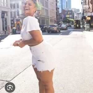 Fashion to figure black